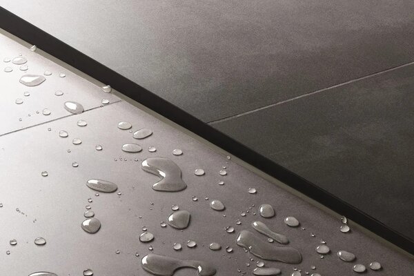 Profilo doccia pendenzato 100cm Black