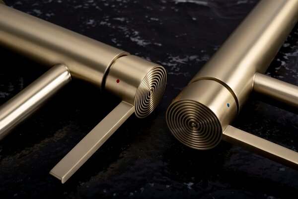 Rubinetto da lavabo Rea Foster Nickel Gold Low