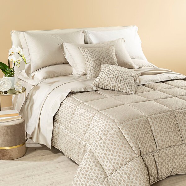 Caleffi Trapunta Raso Jacquard Apollo MATRIMONIALE (NATURALE Caleffi Trapunta Raso Jacquard Apollo MATRIMONIALE (NATURALE