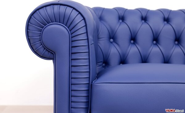 Divano Chesterfield 2 posti in pelle blu zaffiro opaco