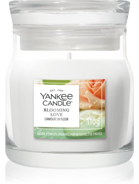 Yankee Candle Blooming Love candela profumata Signature 110 g