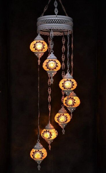 Lampada a sospensione in mosaico di vetro realizzato a mano, color bianco crema, con 7 sfere colorate; lampadario in stile orientale