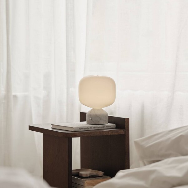 GEJST Lampada da tavolo di design Meemo, dimmerabile, Bianco / Opale, Soggiorno / Sala da pranzo, Vetro, Lampada da tavolo