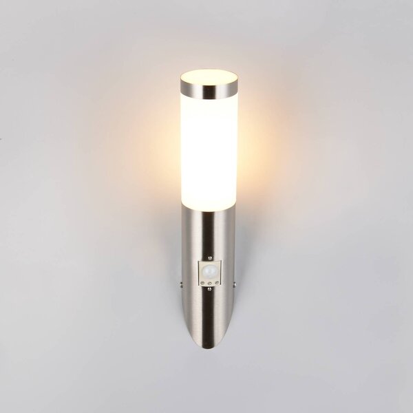 Trio Lighting Applique da esterno Trioto, color nichel, 39 cm in acciaio inox, sensore Trioto, Alluminio / Grigio / Zincato, Acciaio Inox, Moderno, Applique da esterni