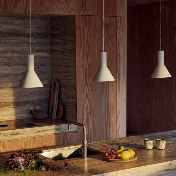 FRANDSEN Lampada a sospensione Lyss, dimmerabile, Crema / Ambra, Soggiorno / Sala da pranzo, Metallo, Design, Lampada a sospensione