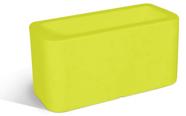 Vaso, in polietilene Modello BLOG Dimensioni 35x70xh35 cm ideale x l'esterno si pu� piantumare direttamente al suo interno dotato di foro di scolo colore Kiwi