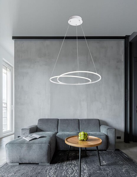 L'originale apparecchio a sospensione LED Viareggio dall'elegante design cromato