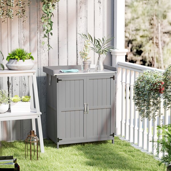 Outsunny Armadietto da Esterno, Capanno Porta Attrezzi con Mensola, in Legno con 2 Ante per Giardino, Patio, Grigio | Aosom Italy