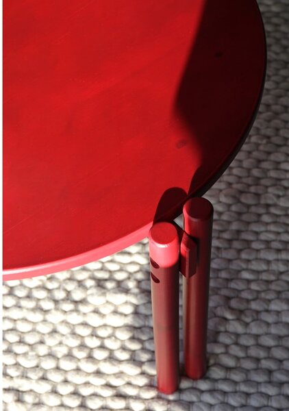 Tavolino rotondo rosso in legno di pino ø 60 cm Sticks - Karup Design