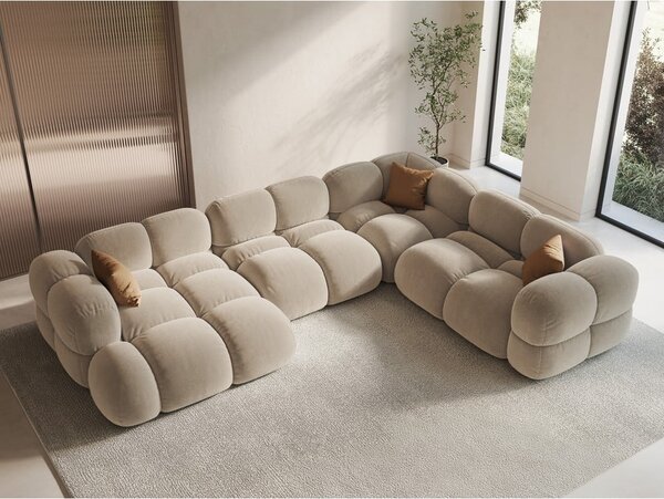 Divano angolare beige (con penisola a destra/a U) con rivestimento in velluto Loretto – Cosmopolitan Design