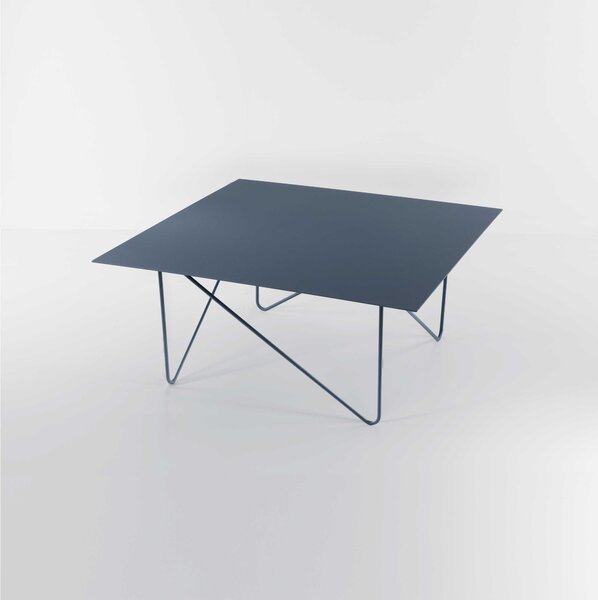 Pezzani Tavolino da salotto quadrato grande in acciaio sabbiato Shape Blu