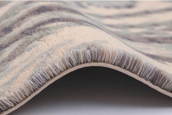 Tappeto color menta/beige in lana 133x190 cm V&A Calisia Kelp – Agnella