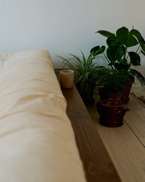Letto singolo marrone in pino massiccio con rete inclusa 120x200 cm Japan – Karup Design