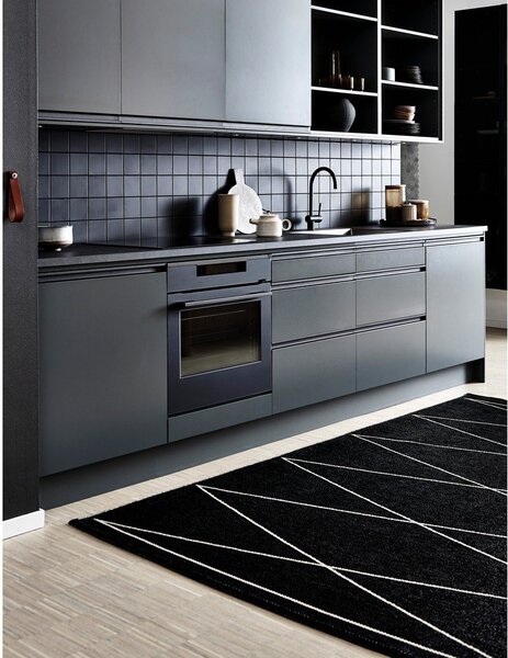 Passatoia da interno/esterno nera 70x320 cm Max Black – Pappelina
