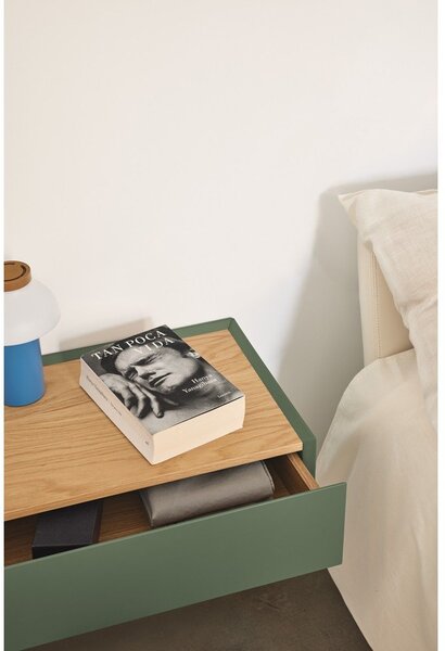 Comodino verde con piano effetto rovere da parete Arista – Teulat