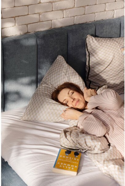 Letto matrimoniale imbottito blu con contenitore con rete inclusa 180x200 cm Thessa Bold Line – Bonami Selection