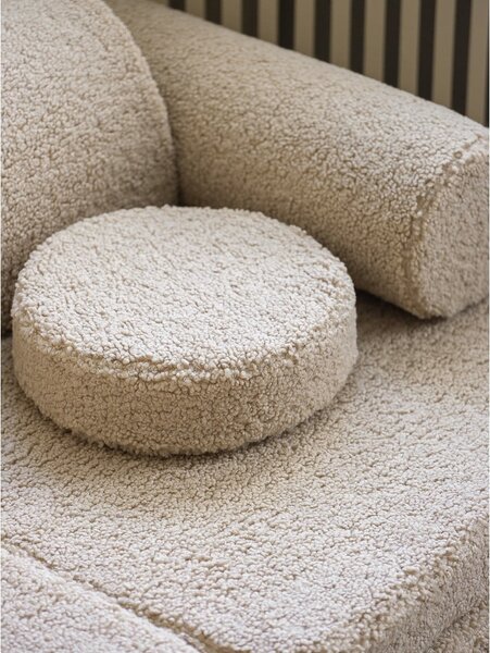 Divano per bambini marrone chiaro con rivestimento in bouclé 132 cm Settee – Wigiwama