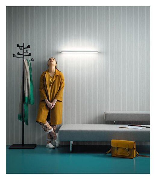 TABLET W1 LINEA LIGHT APPLIQUE 96 CM 32W LED BIANCA O NERA MODERNA LUCE DIREZIONABILE