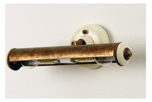 SPOT IN STILE RUSTICO SOPRA SPECCHIO O QUADRO IN OTTONE INVECCHIATO E CERAMICA