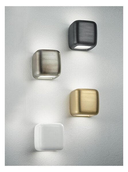 BABOL APPLIQUE A CUBO CON DOPPIA ILLUMINAZIONE IN ALLUMINIO 4 COLORI CON LAMPADINE ATTACCO GX53