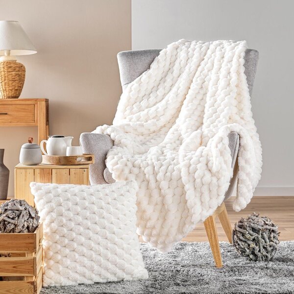 Coperta color crema in micropile 220x240 cm Frosty – douceur d'intérieur