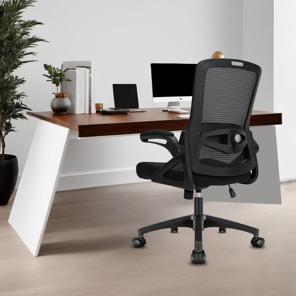 Sedia da ufficio ergonomica, nera, con struttura in plastica e regolabile in altezza