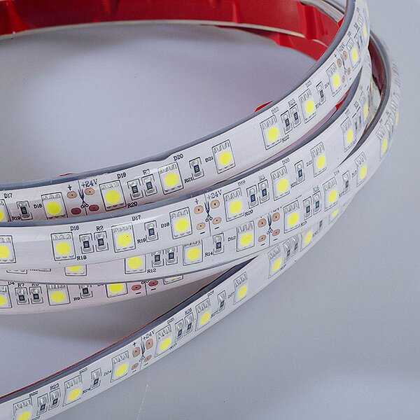 Striscia LED 5050 bianco freddo (6000k) 72W 500CM 24V IP67