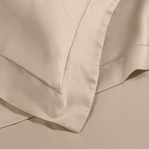 Coppia Federe In Raso Di Cotone Raso Standard Dreaming Tinta Unita Sabbia Caleffi