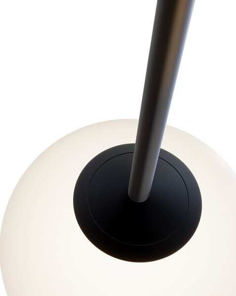 Lampadario Minimal Basic Form Grande In Metallo Nero 1 Luce E Diffusore Bianco