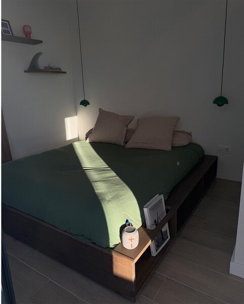 Letto matrimoniale marrone in legno di pino con griglia 180x200 cm Ziggy - Karup Design