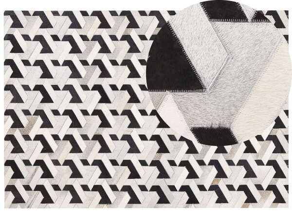 Tappeto tappetino Pelle Bovina Nera e Bianca 160 x 230 cm Motivo Geometrico Patchwork Beliani