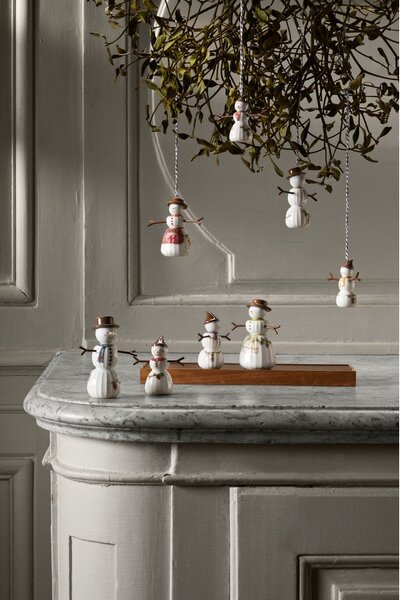 Statuetta natalizia in porcellana (altezza totale 9 cm) Hammershøi Snowwife – Kähler Design