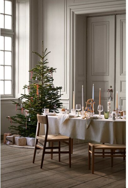 Statuetta natalizia in porcellana (altezza totale 9 cm) Hammershøi Snowwife – Kähler Design