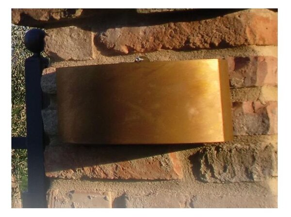 GORGONA APPLIQUE PER ESTERNO FASCIA OTTONE IP66 LUCE SOPRA SOTTO
