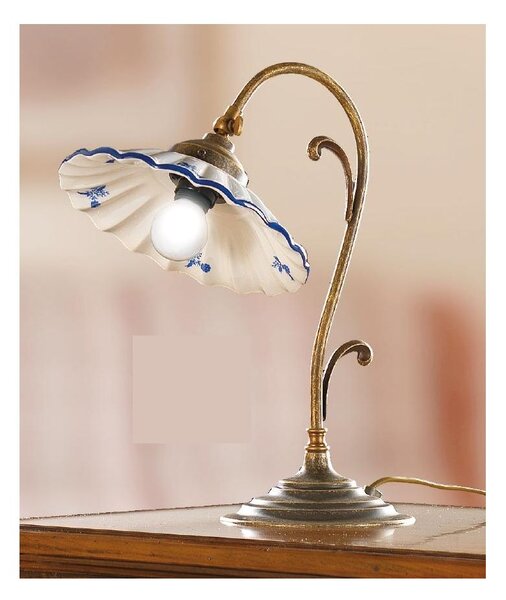 2211.L LAMPADA DA TAVOLO RUSTICA H35 CM IN OTTONE CON PIATTO IN TERRACOTTA BIANCA DECORATA MADE IN ITALY