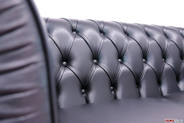 Divano Chesterfield 3 posti nero