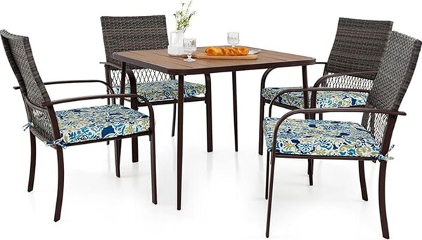 Set di mobili da giardino con tavolo e sedie, 1 tavolo con foro per ombrellone, con comodi cuscini, piedini regolabili, tavolo e sedie in rattan