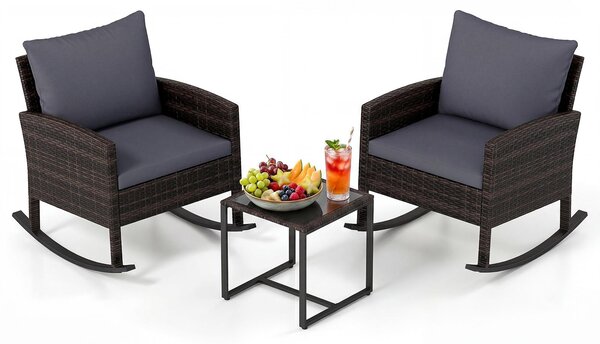 Set da giardino KOMFOTTEU, composto da 3 pezzi: 2 poltrone a dondolo in rattan con tavolino, set da salotto per esterni con struttura in metallo, cuscini imbottiti. Ideale per terrazzi, balconi, giardini e piscine
