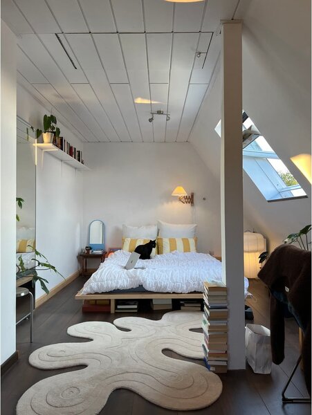 Letto singolo di colore naturale in pino massiccio con rete inclusa 120x200 cm Japan – Karup Design