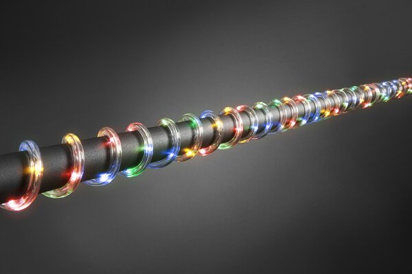Konstsmide - Tubo luminoso a LED, 9 metri, con sensore di luce e timer da 6 e 9 ore, 144 LED colorati, alimentato a batteria, per uso esterno (IP44), necessita di 4 batterie D da 1,5V (non incluse)