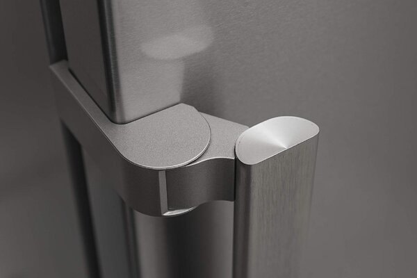 Sharp SJLC41CHDIE Frigorifero Monoporta Capacit 380 Litri Classe F Raffreddamento No Frost colore Inox