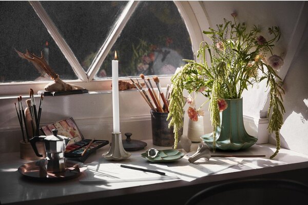 Vaso verde chiaro in ceramica (altezza totale 20,5 cm) Kantarel – Kähler Design