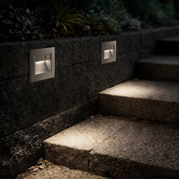 Brilagi - Segnapasso a LED con sensore STEP LIGHT LED/1,5W/230V IP44 argento