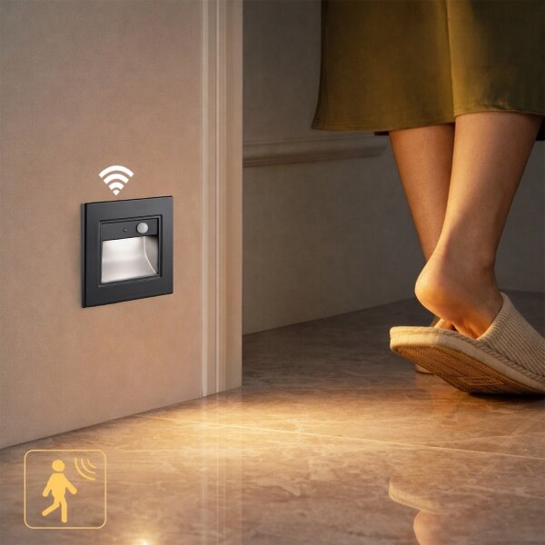 Brilagi - Lampada LED per scale con sensore STEP LIGHT LED/1,5W/230V IP44 nero