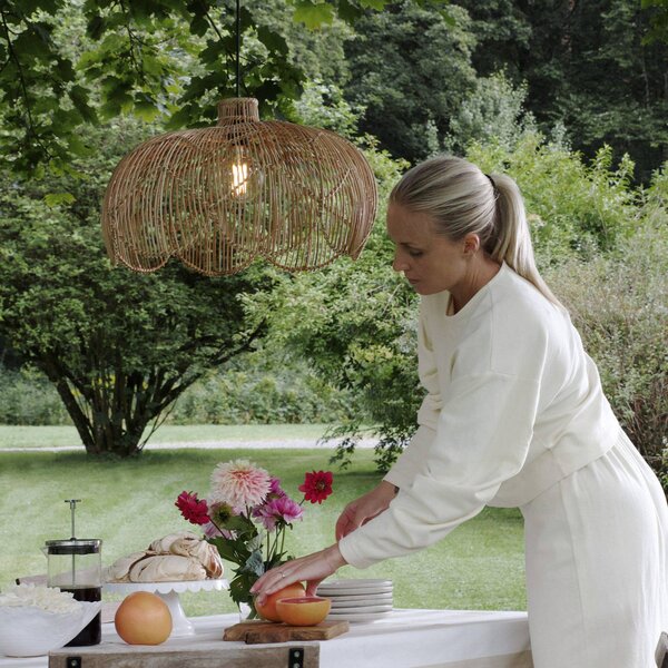 PR Home Lampada a sospensione da esterno Belle, rattan naturale, Ø 53 cm, spina IP44 Belle, Legno chiaro, Legno