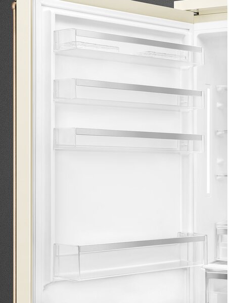 Smeg Frigorifero Combinato Capacit 481 Litri Classe energetica D Raffreddamento No Frost colore Crema - FA8005LPO6