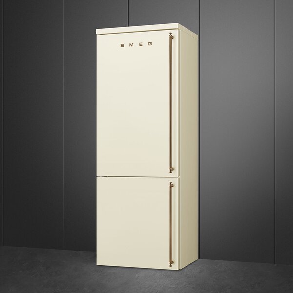 Smeg Frigorifero Combinato Capacit 481 Litri Classe energetica D Raffreddamento No Frost colore Crema - FA8005LPO6