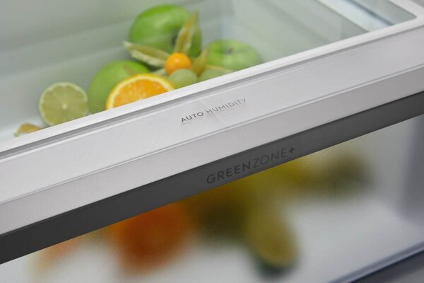 Electrolux Frigorifero da Incasso Combinato Capacit 376 Litri Classe energetica E Raffreddamento No Frost colore Bianco - KNP7TE75S Serie 700 Gree