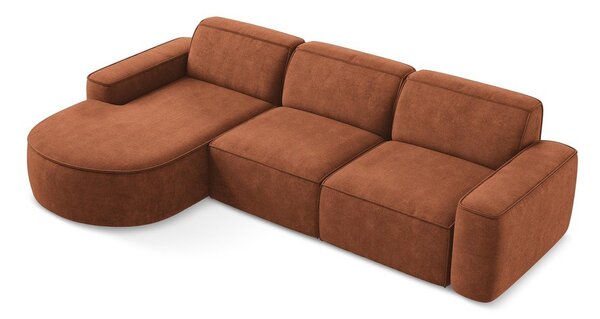 Divano angolare color terracotta (con penisola a sinistra/con chaise lounge) con rivestimento in ciniglia Omao – Makamii