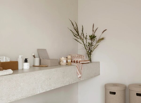 Portaspazzolino grigio chiaro in poliresina Kua – Blomus
